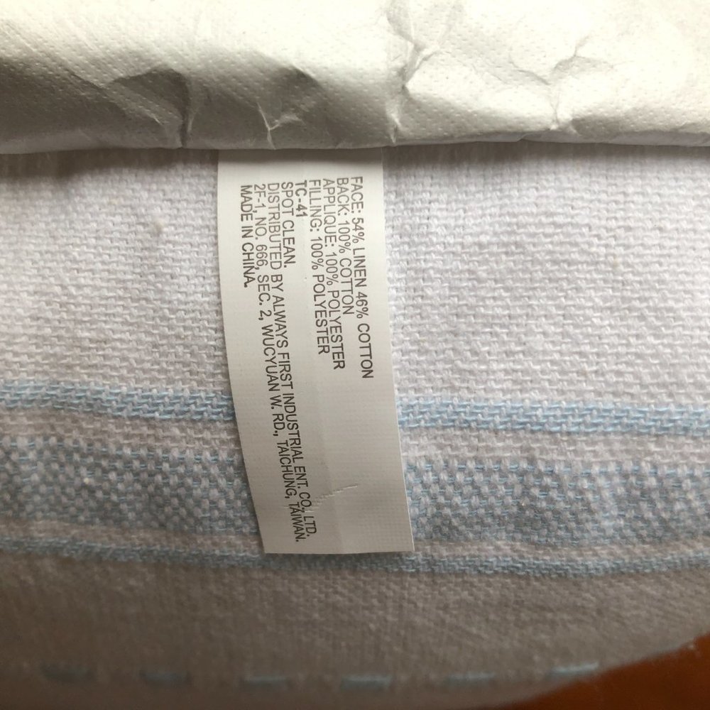 NEW Adorable Spring is Here Accent Chicken Pillows (2) - Picture 6 of 7